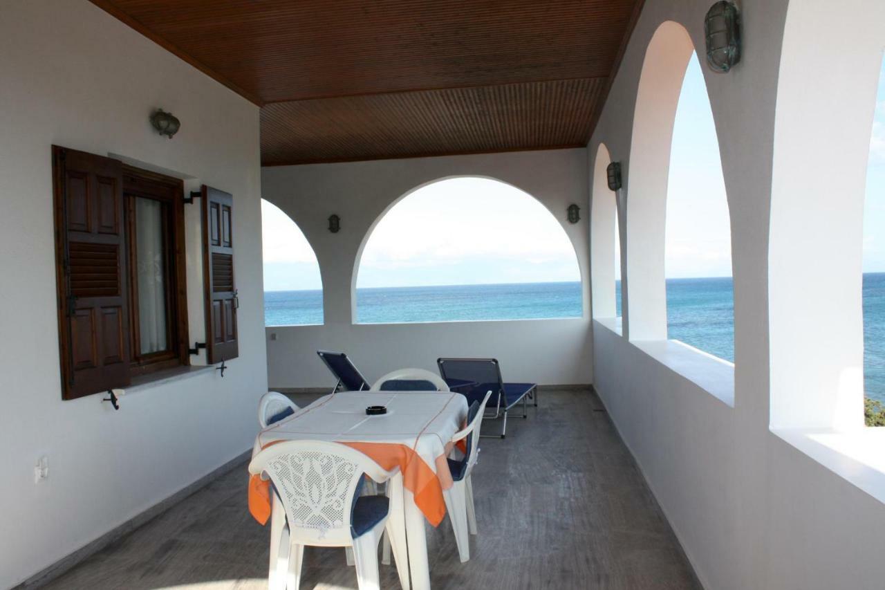 El Mar Apartment Kómboi Exterior foto